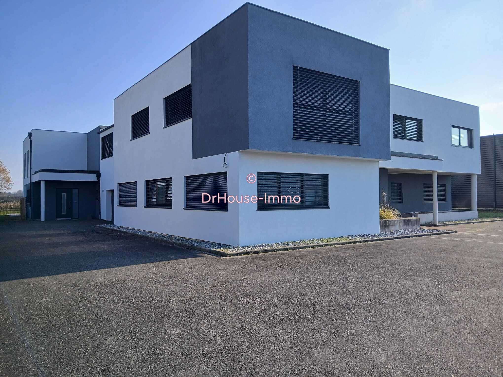Bâtiment clé en main 365m² à Wettolsheim
