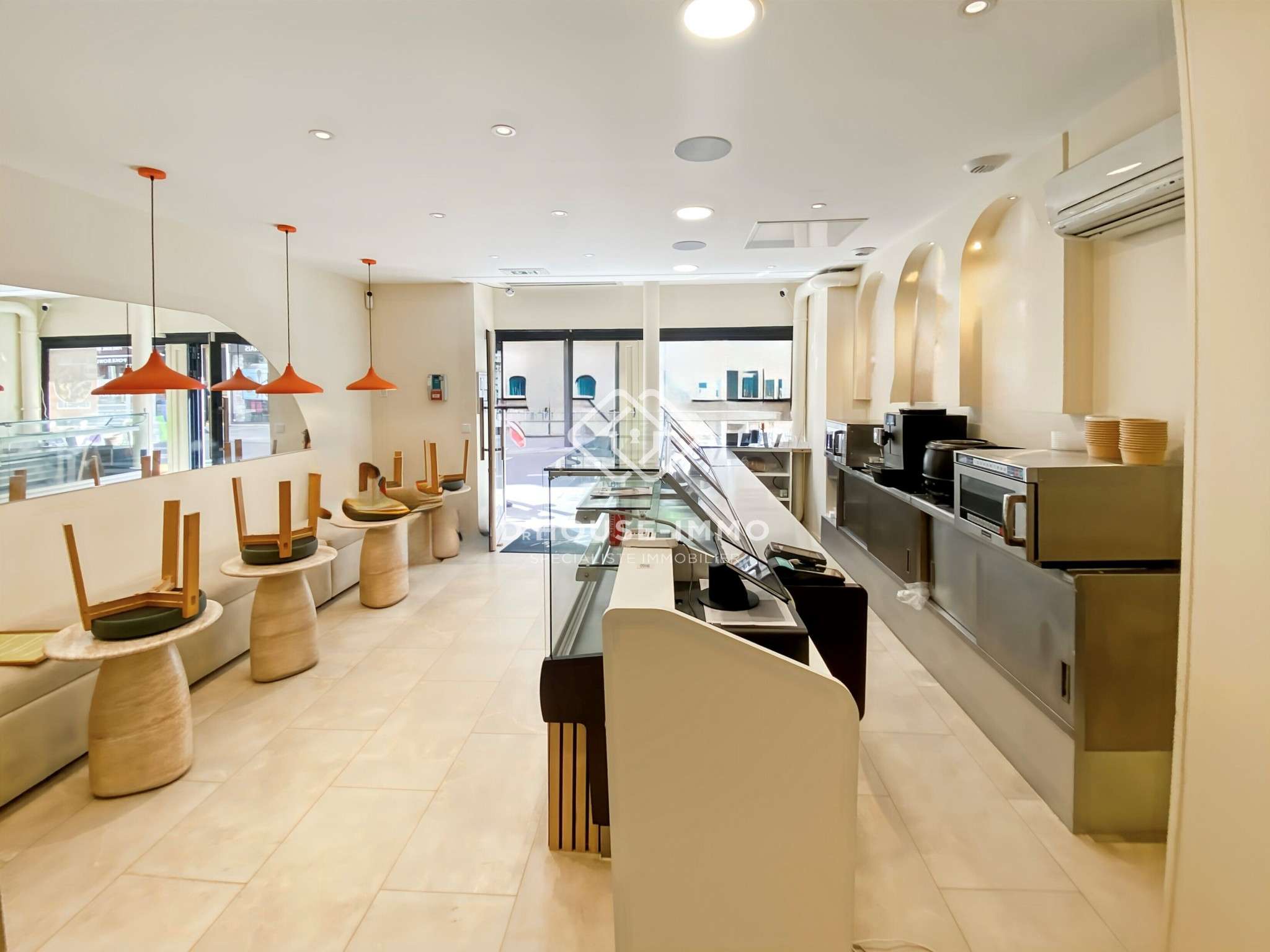 Cède FDC restauration traiteur à Paris 75008 75009