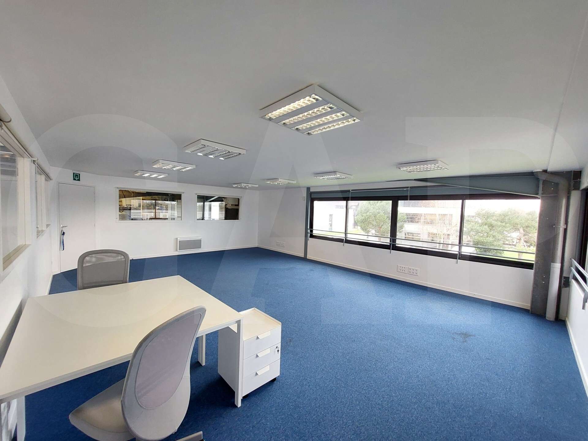 A louer bureaux 60m² vue baie de La Marle à Vannes