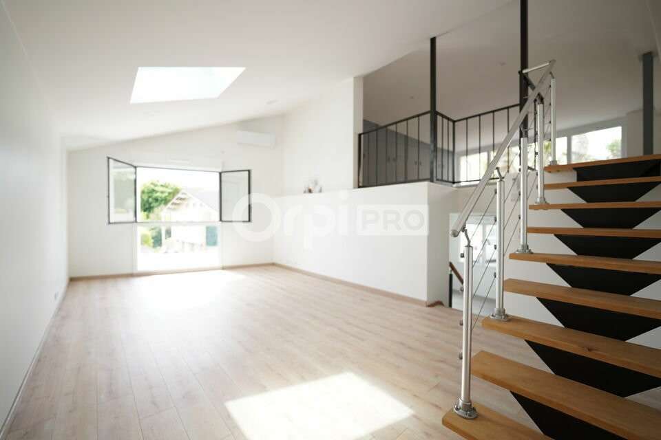 Bureaux à louer 135m² à Francheville