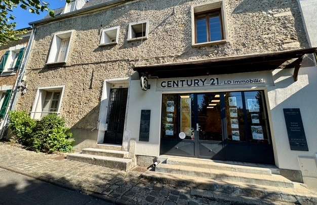 Loue local libre 81m² en centre ville Marcoussis