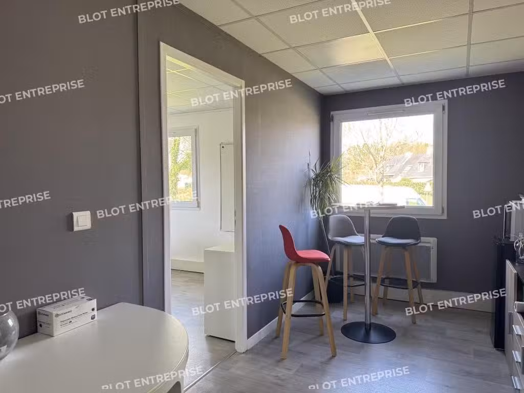 A louer bureaux lumineux de 15m² à Vannes