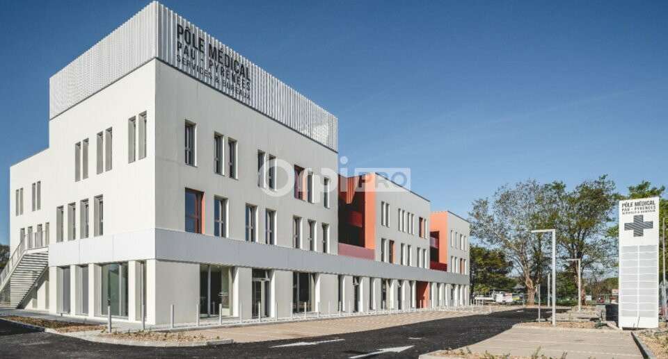 Local commercial de 169m² à vendre à Pau