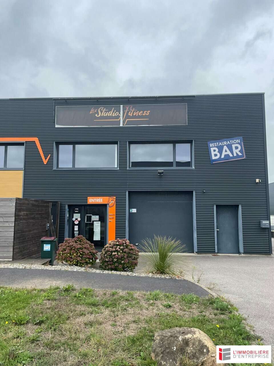 A vendre local d'activité de 373m² à Guipavas