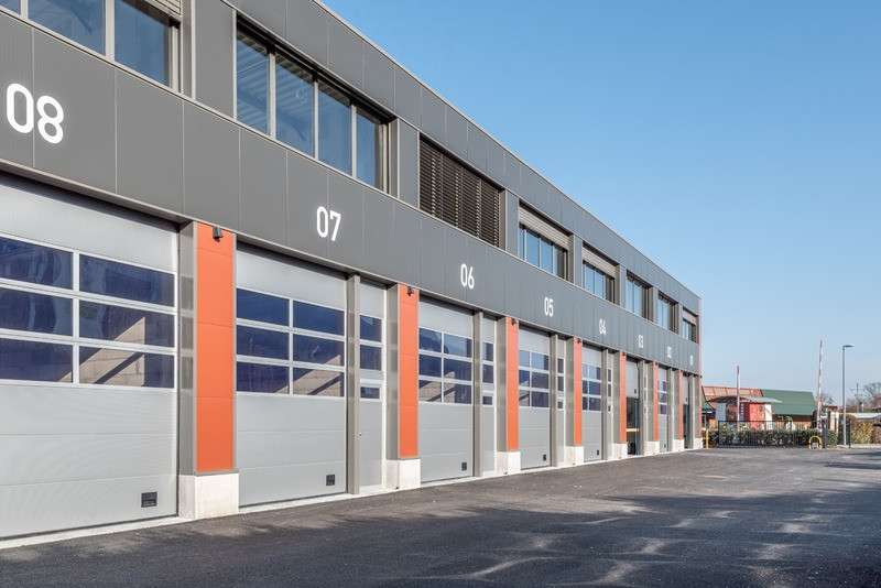 AV cellules d'activités bureau 115m² à Bonneville