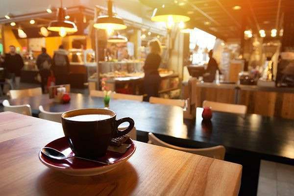 AV coffee shop sur place à emporter Vienne (86)