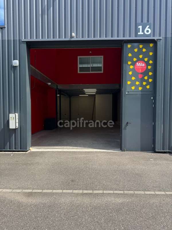 Entrepôt neuf 90m² à louer à Heillecourt