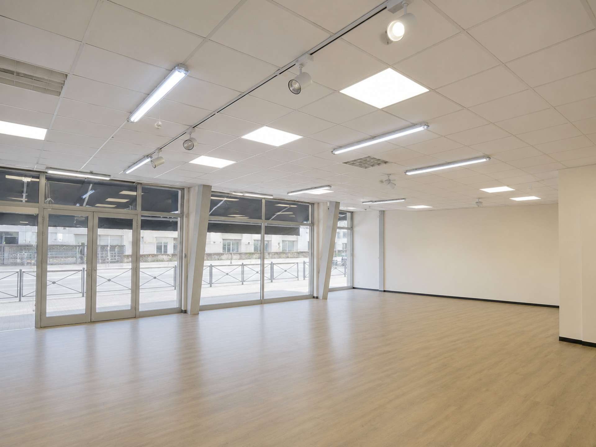 FDC prêt à porter de 100m² à céder à Ajaccio (20)
