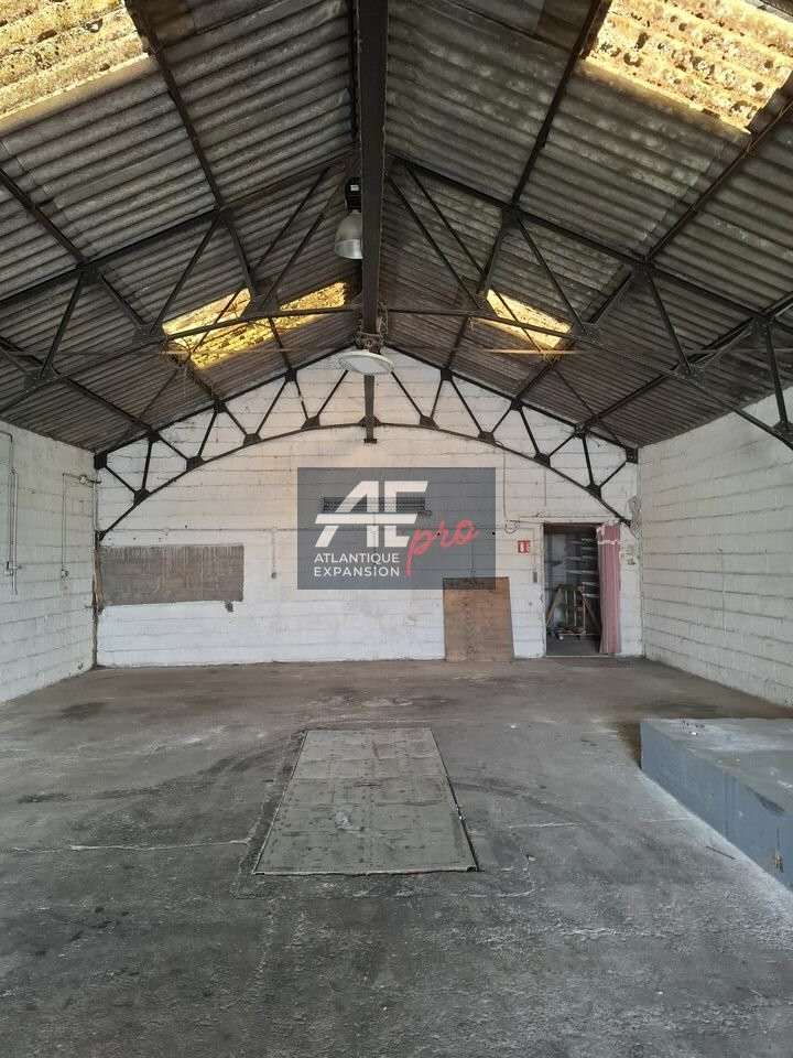 Entrepôt 202m² avec terrain à louer Saint Nazaire