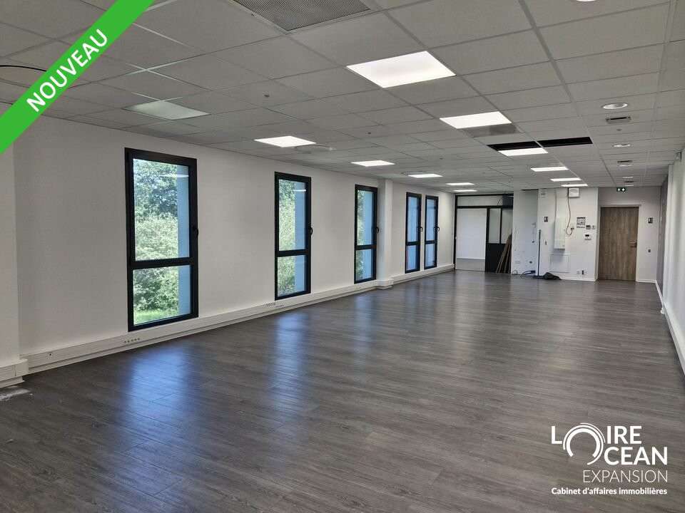 Bureaux récents 112m² à louer à Pornic route Bleue