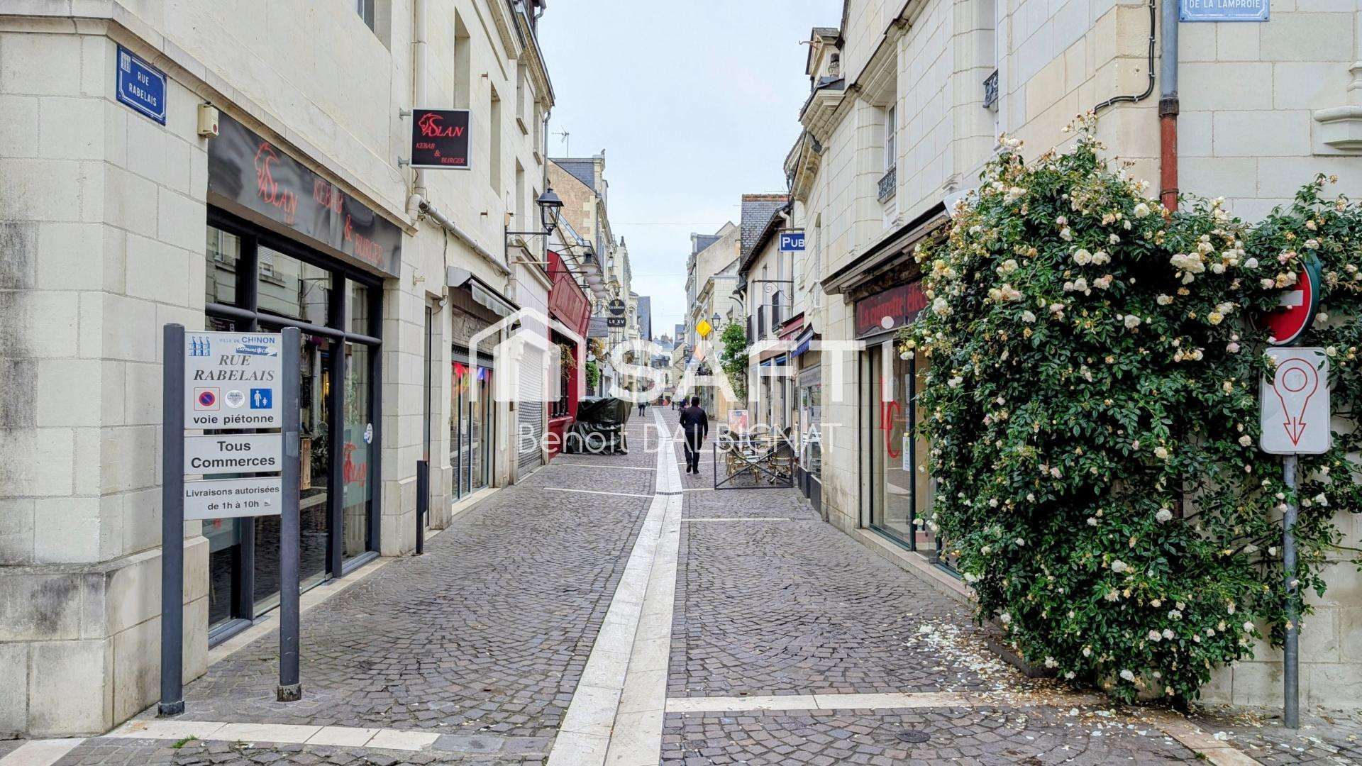 Vente belle boutique 180m² empl N°1 bis à Chinon