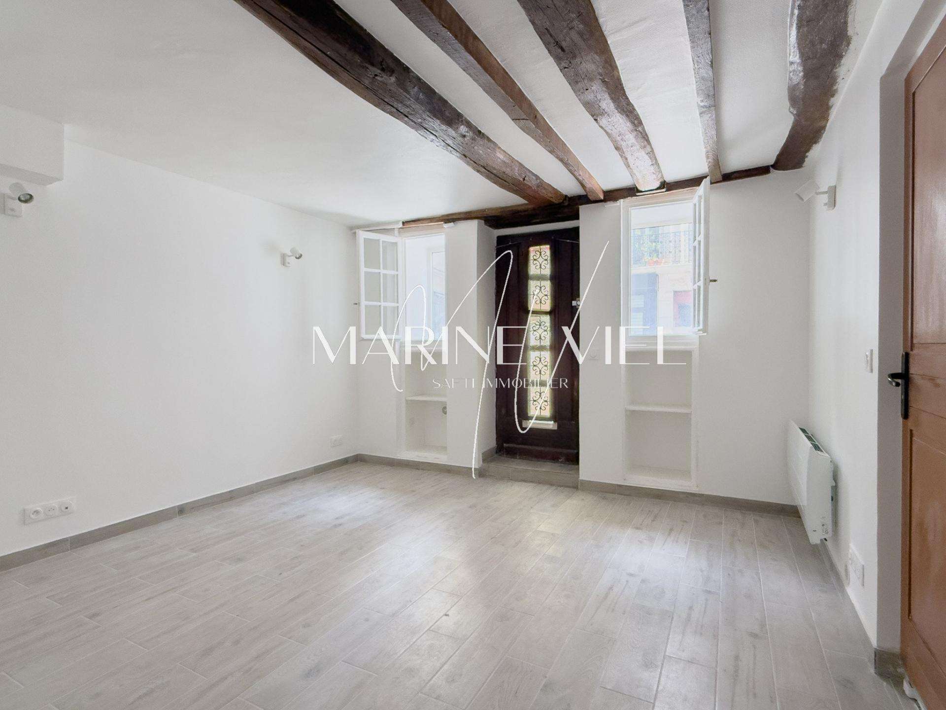 Local commercial refait à neuf 19m² à Paris 11e