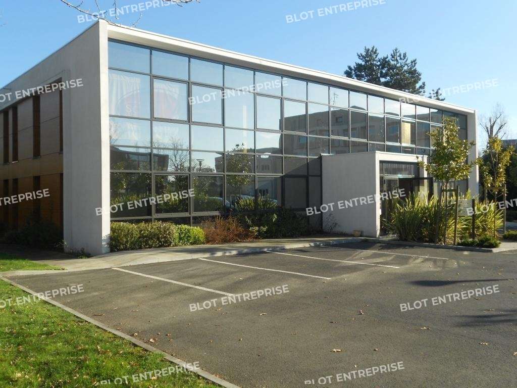 A louer bureaux de 85m² zone de Carquefou