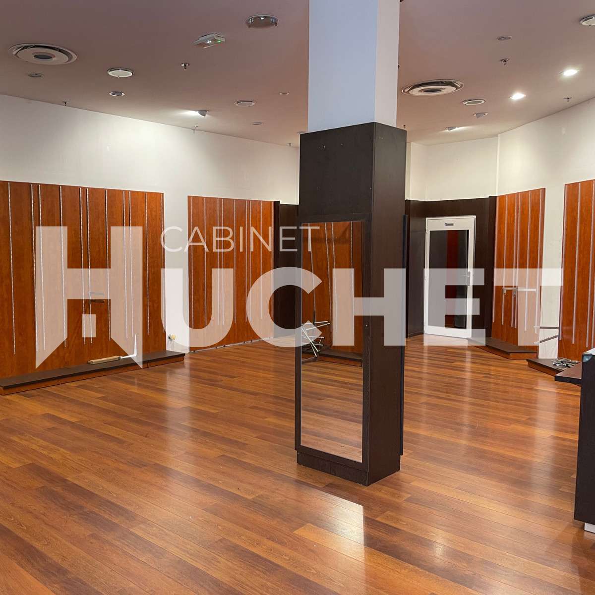 Loue locaux commerciaux 105m² Hérouville-St-Clair