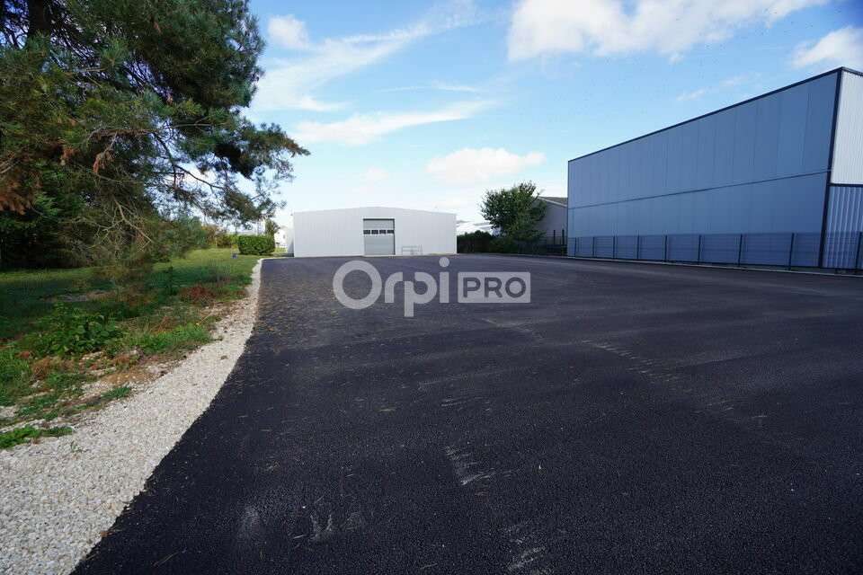 A louer local d'activité de 675m² à Dijon Sud