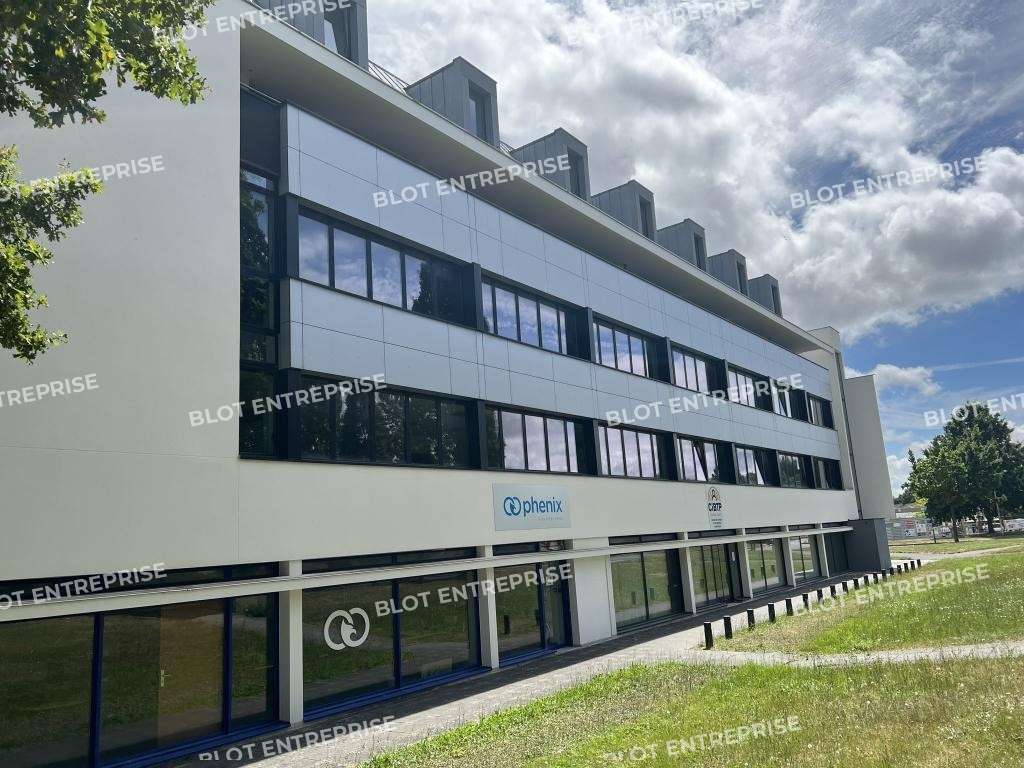 A louer bureaux 246m² en rdc à Rennes