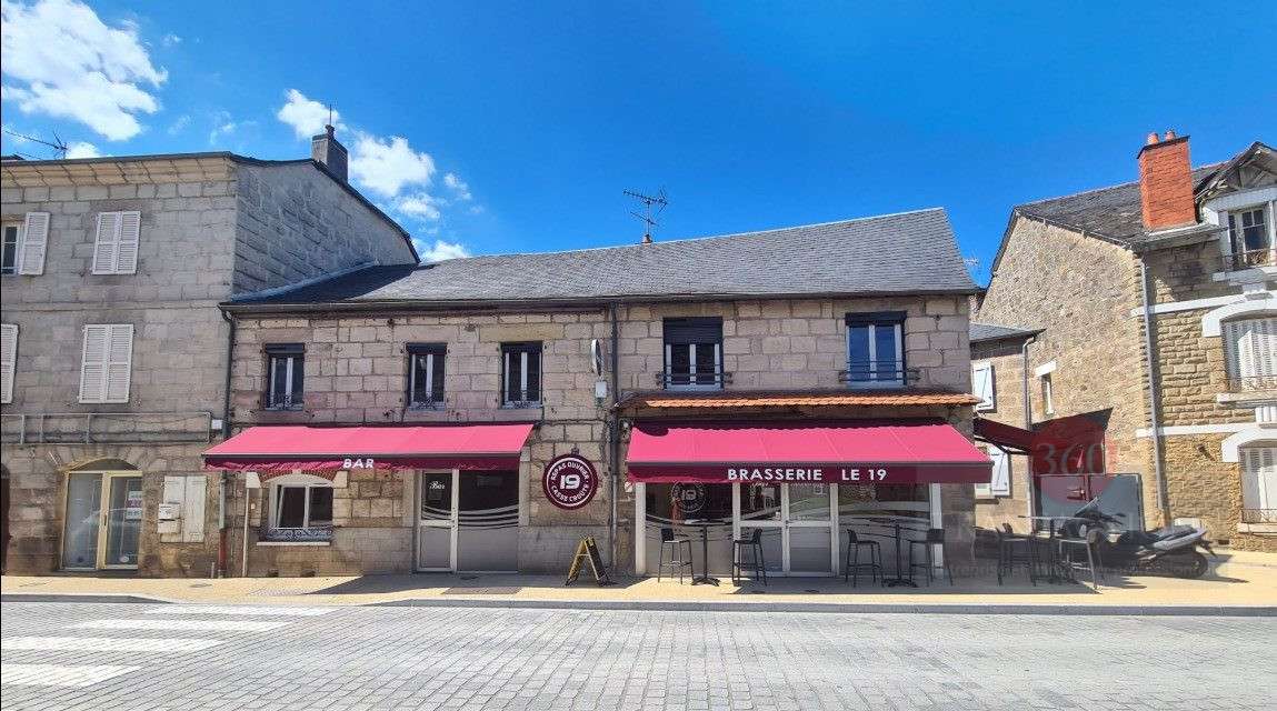 A murs et FDC brasserie + appart 65m² à Malemort