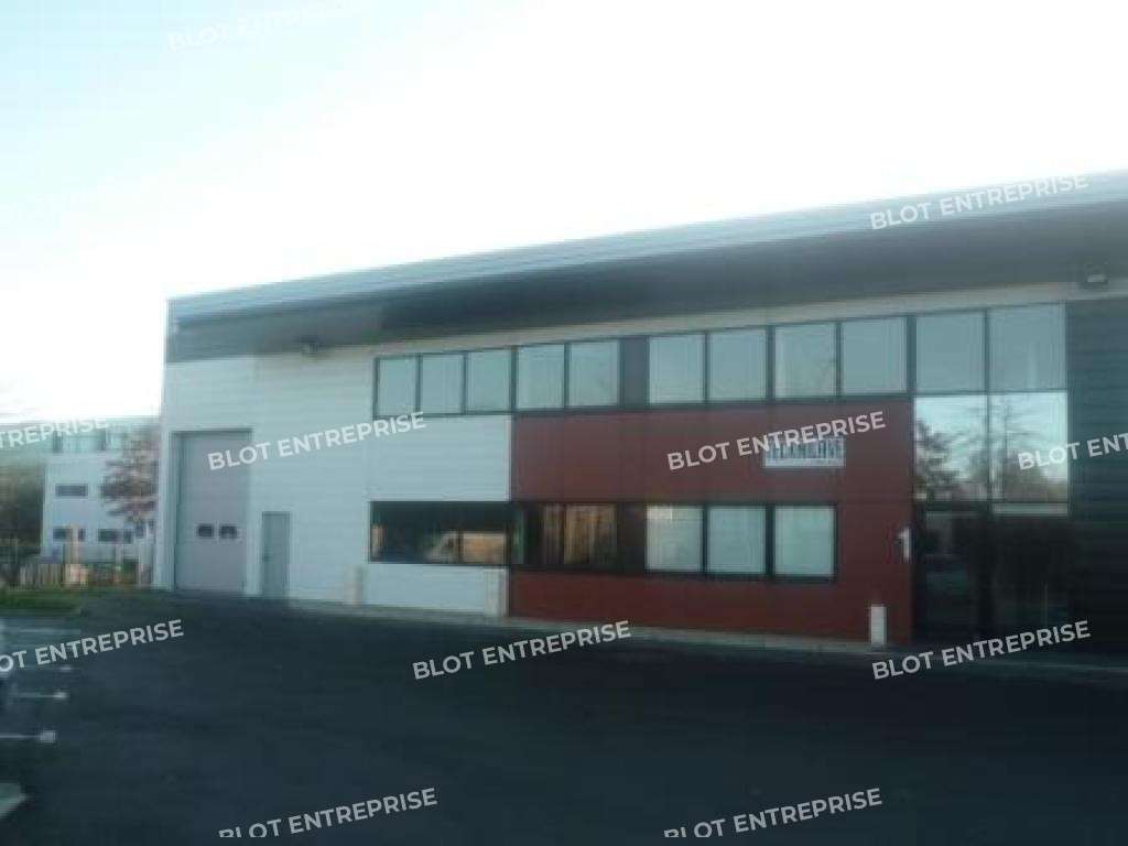 A vendre locaux 645m² à Orvault ZA de la Pentecôte