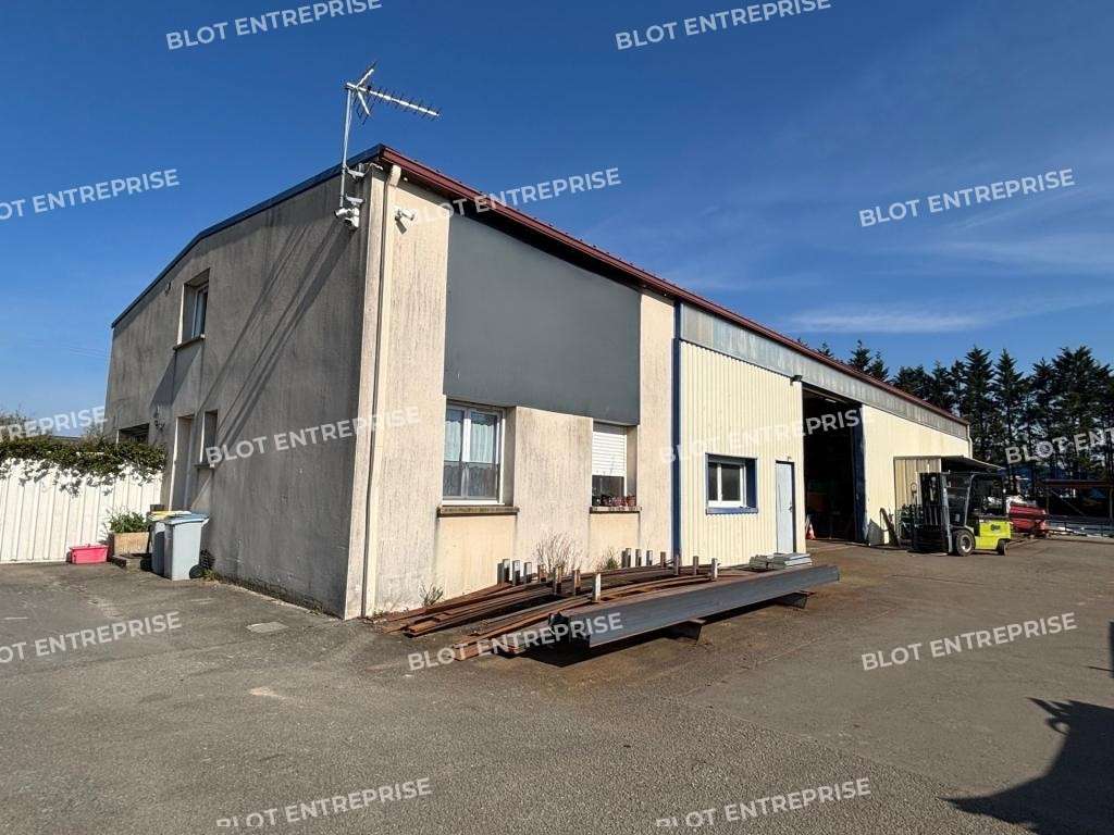 A vendre locaux d'activités 420m² Le Pellerin