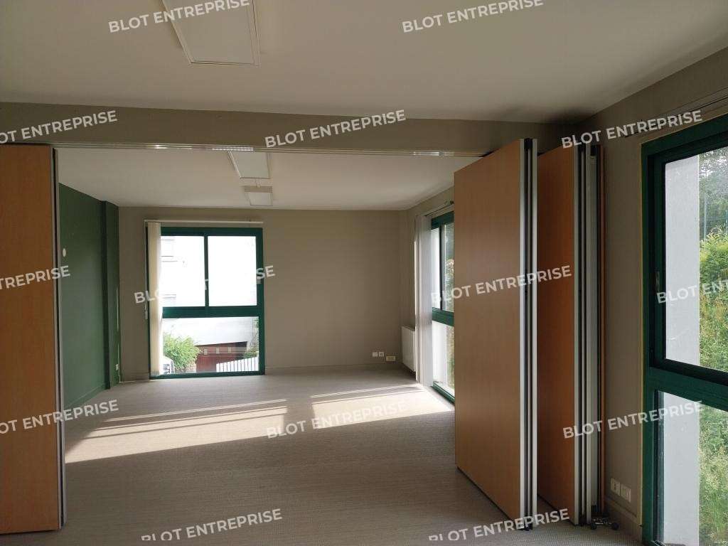 A vendre/ à louer bureaux 198m² à Quimper