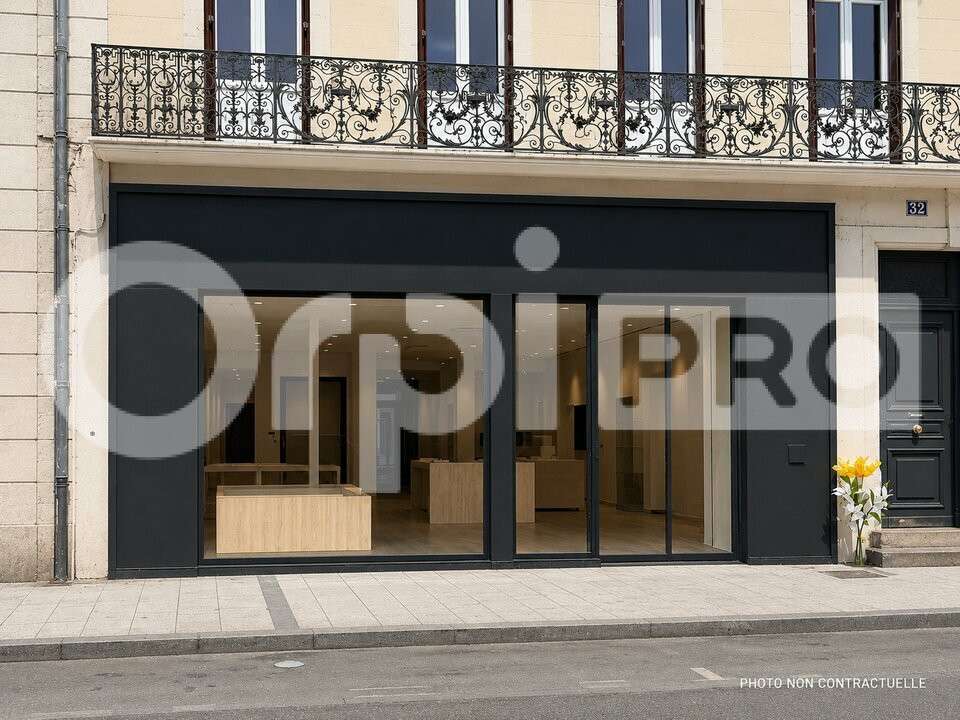 Local commercial 135m² à vendre à Montluçon centre