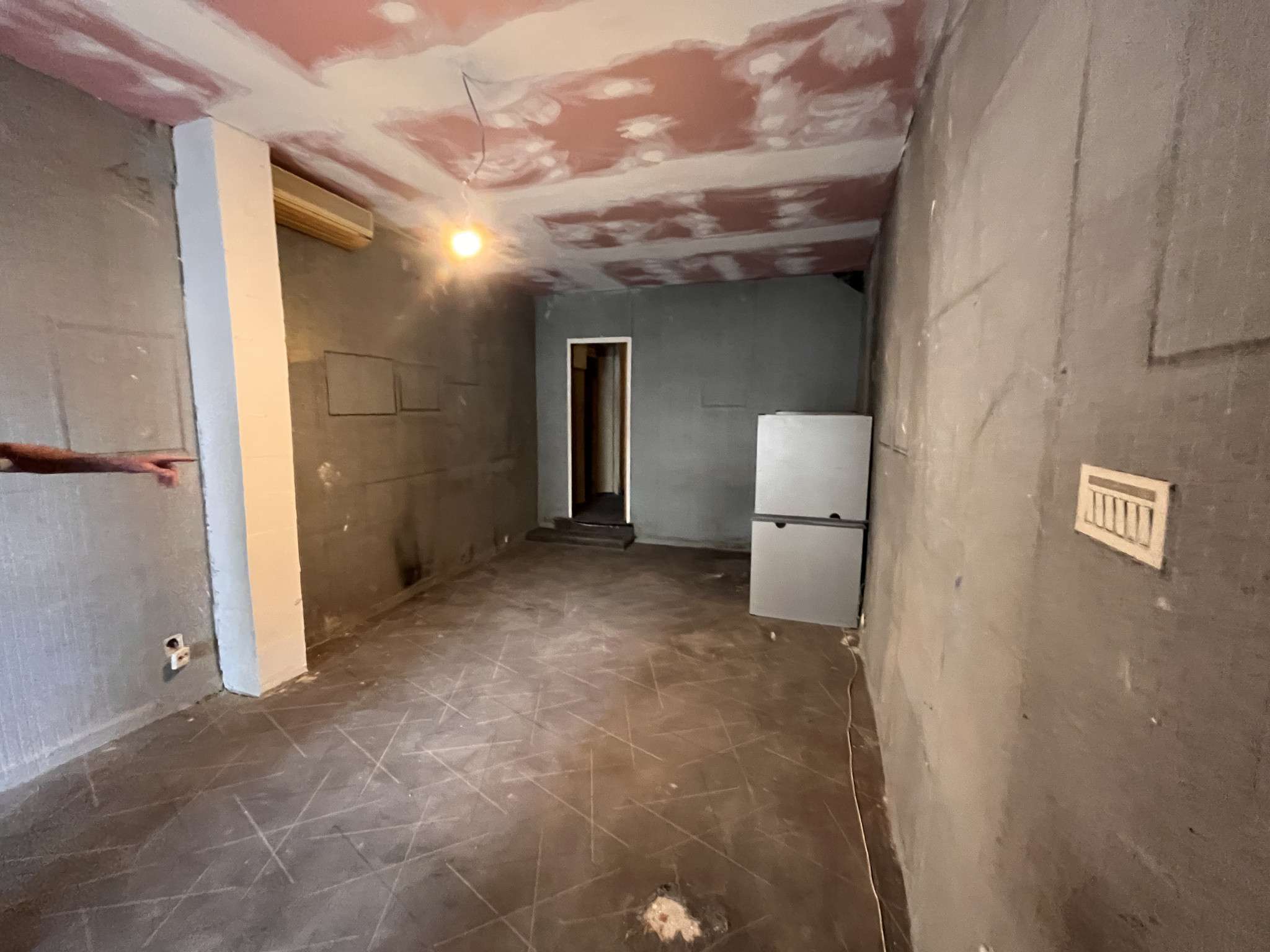 AV local professionnel 70m² Toulon Place d'Armes