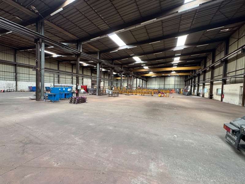 Entrepôt 2800m² à vendre ZI Castelculier