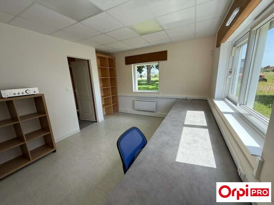 Bureau 28m² à louer à Saint-Alban