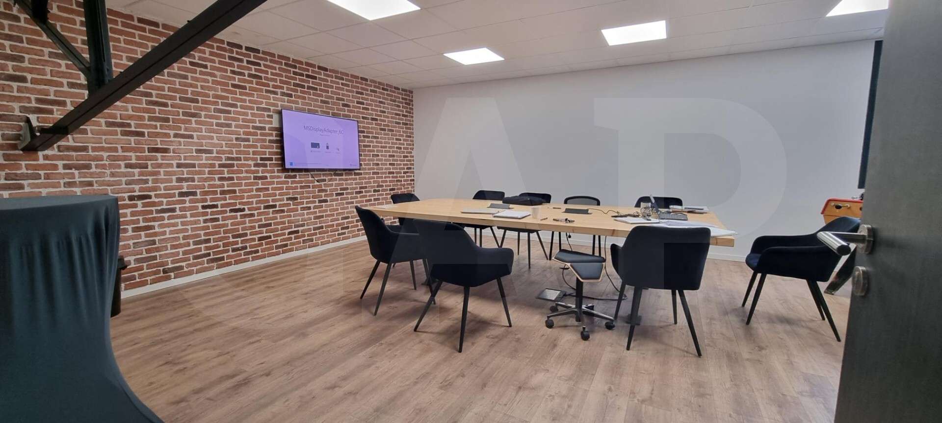 A louer local d’activité 261m² axe principal Vitré