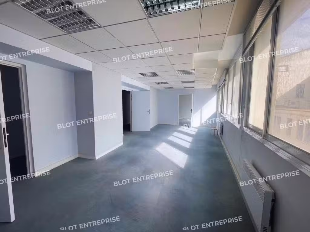 A louer bureaux 292m² hyper centre St Brieuc