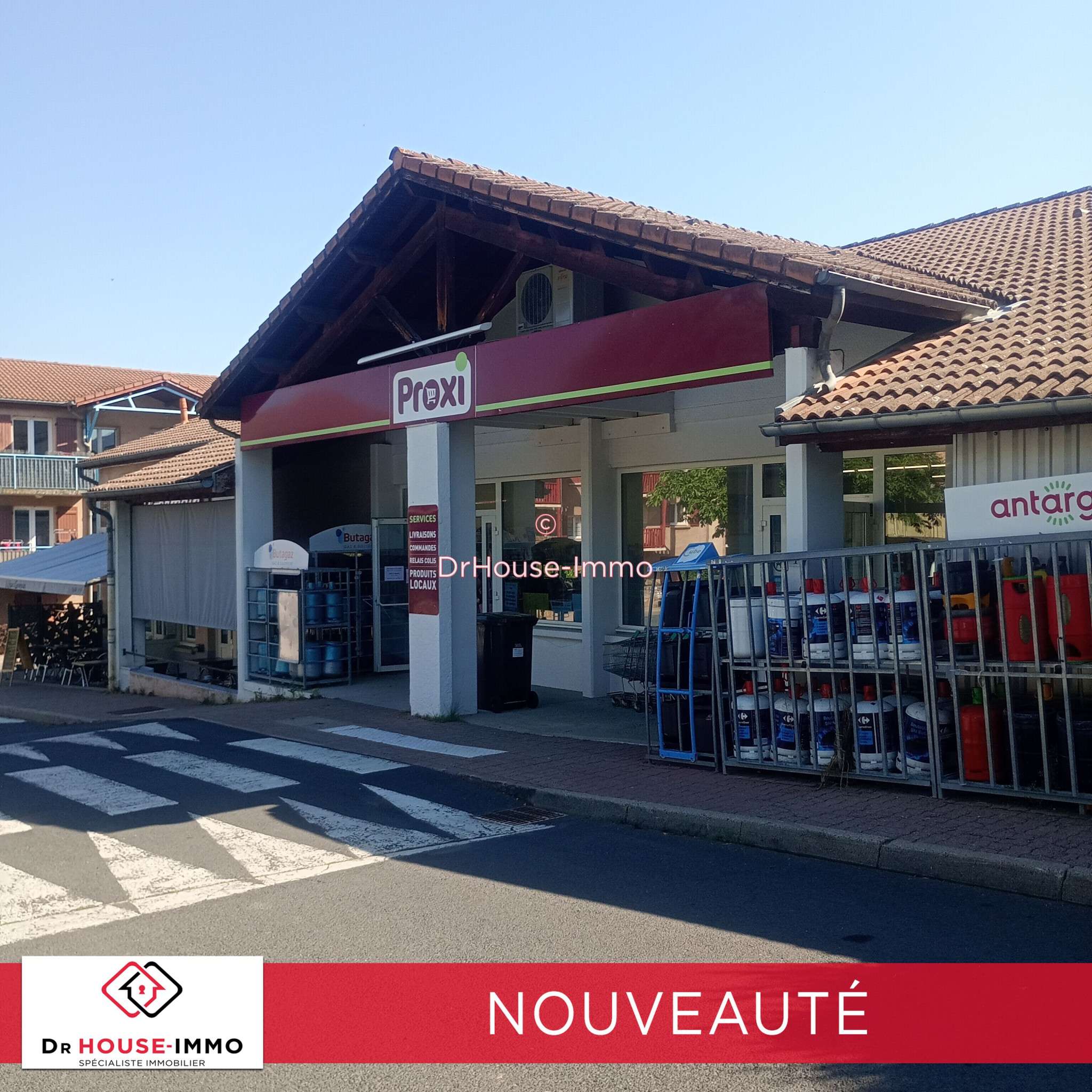 A louer local commercial 250m² St-Germain-Laprade