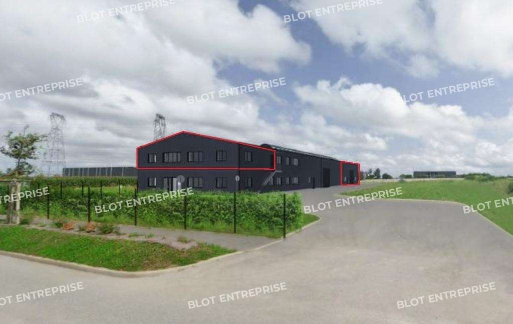 A louer locaux neufs 476m² Plouédern RN12