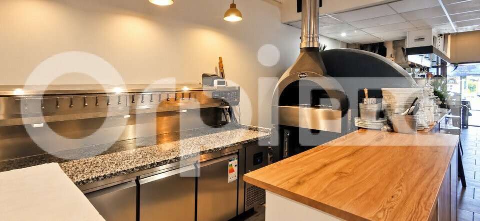 AV restaurant pizzeria empl idéal au Cap d'Agde
