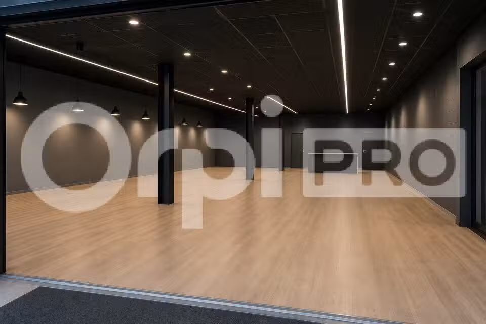 Local commercial de 405m² à louer à Montluçon