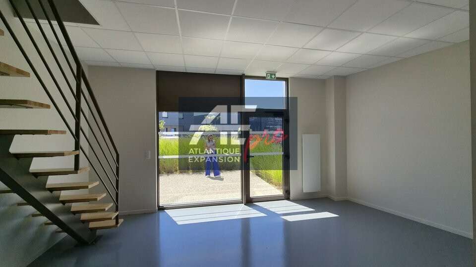 Location bureaux 80m² avec vitrine 5m à Pornichet