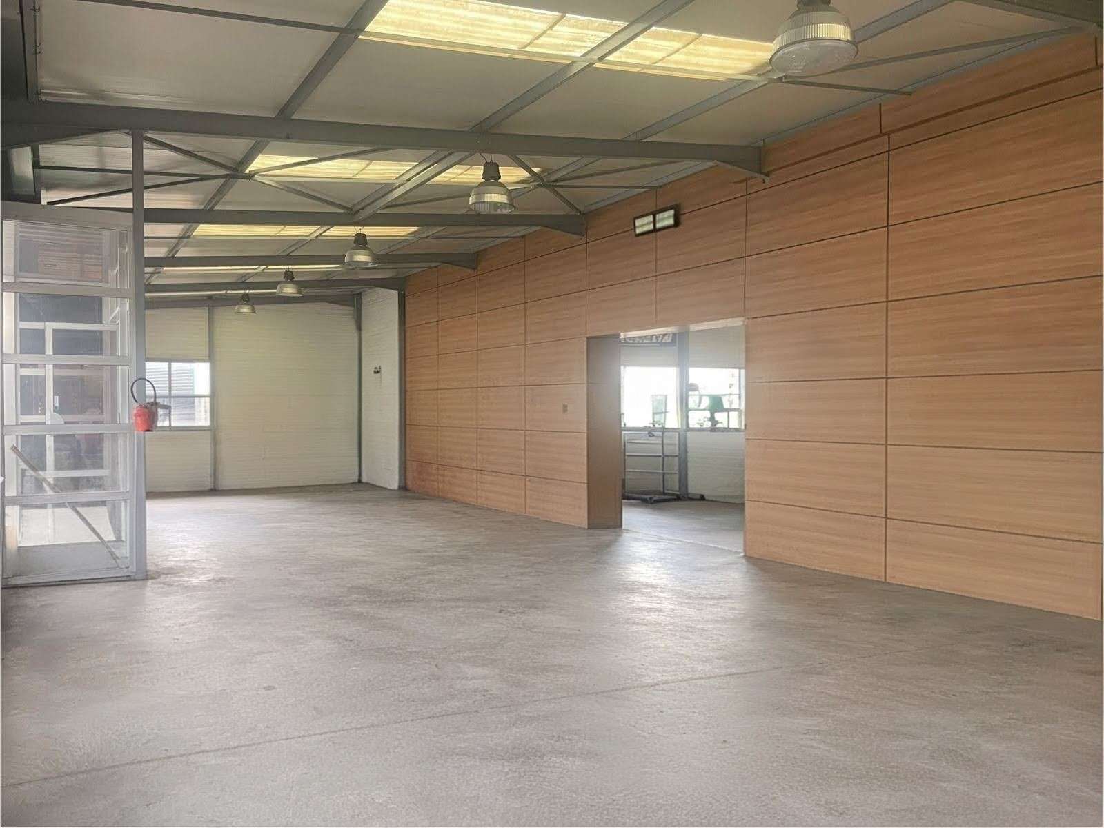Vente bâtiment 1165m² Parc du plateau de Signes
