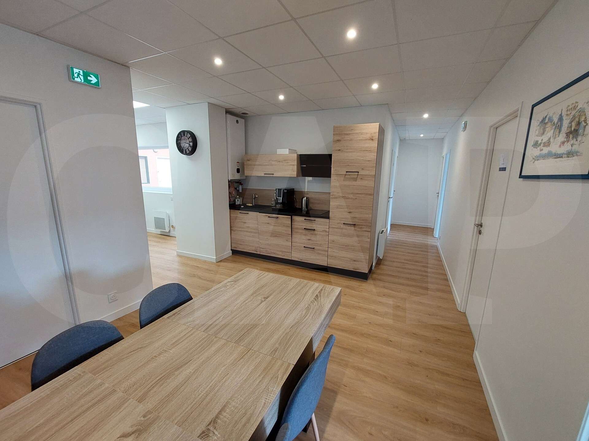 A louer bureaux rénovés de 146m² à Séné