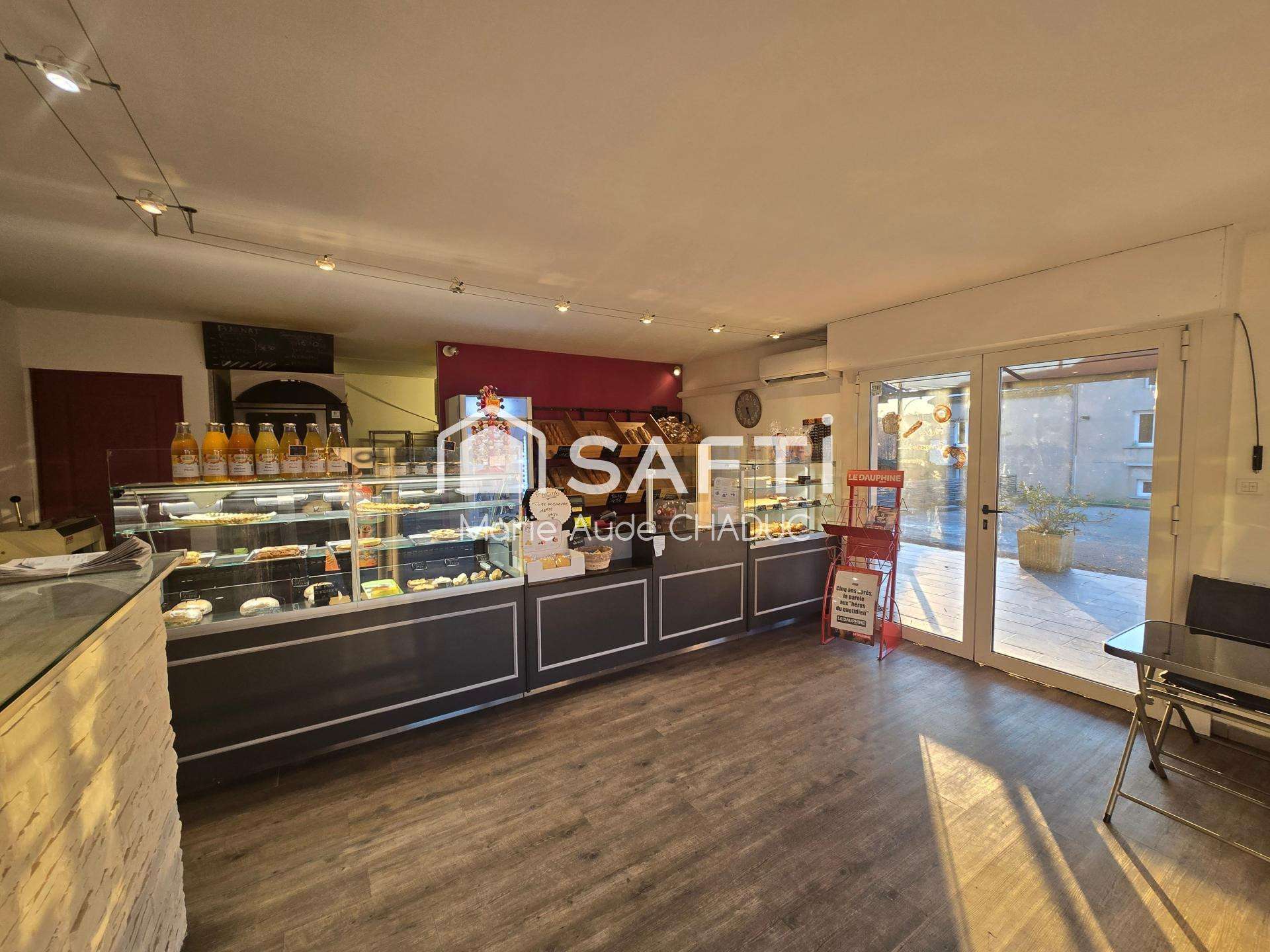Vente FDC dépôt de pain pâtisserie snack Ardèche