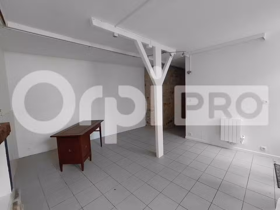 Local commercial 45m² à louer à Guérande centre