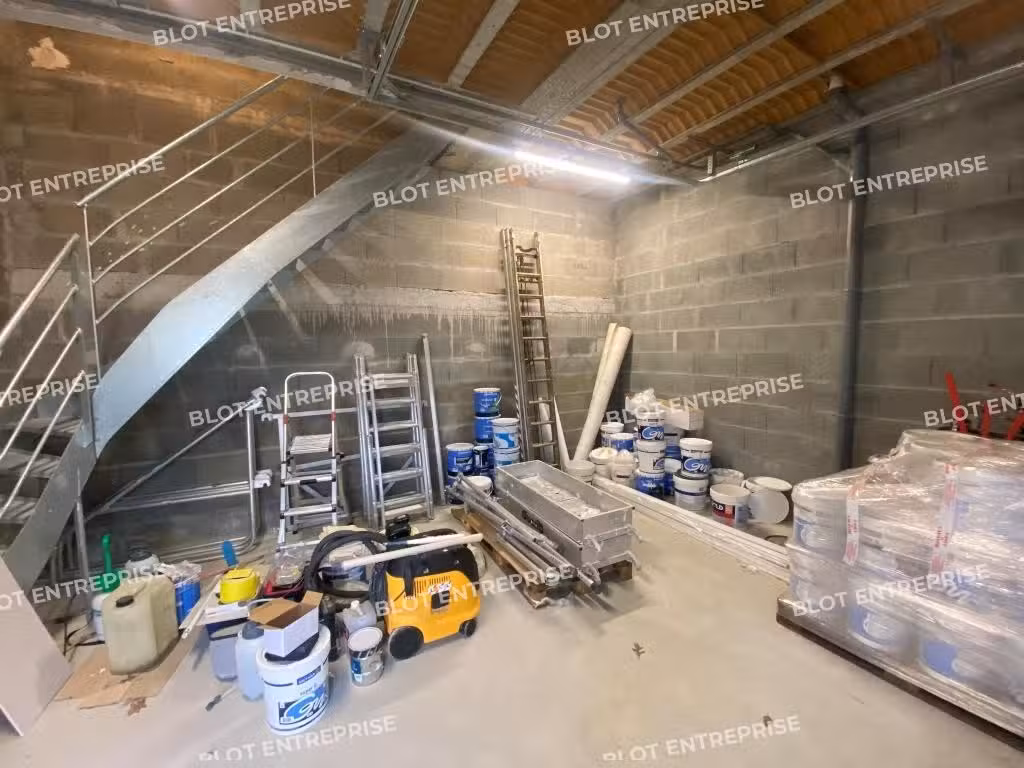 A louer local d'activités neuf 53m² à Treillières