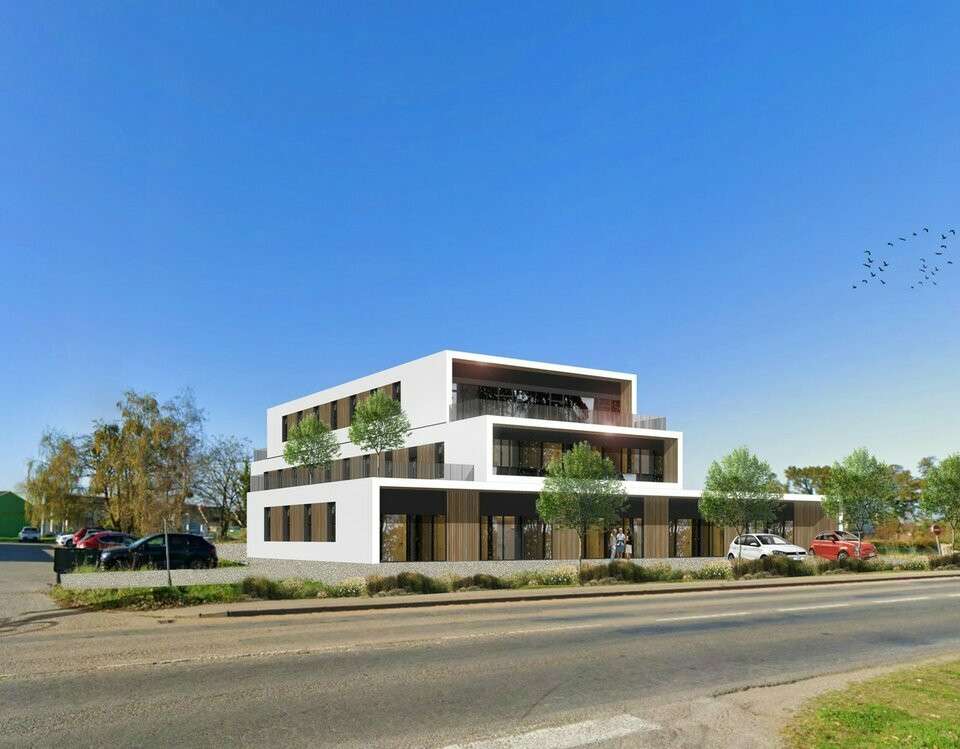 Cellule de 450m² à louer en RDC à Quimperlé