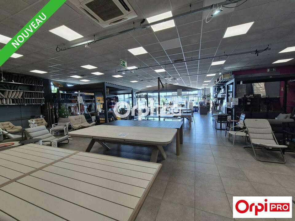 Local commercial 1100m² à louer Bourg-lès-Valence