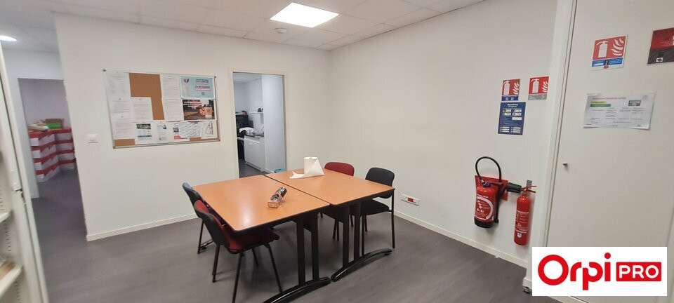 A louer bureaux de 179m² à Lamballe RN12