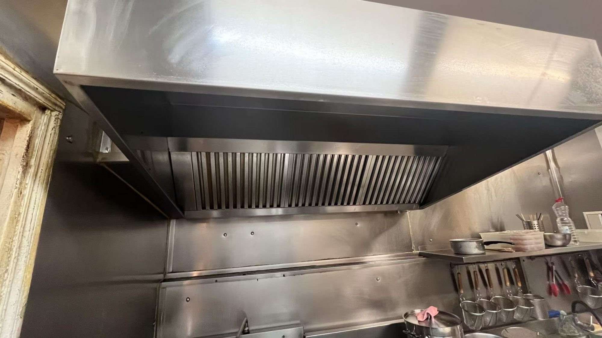AV restaurant 75009 bail neuf faible loyer bon CA 