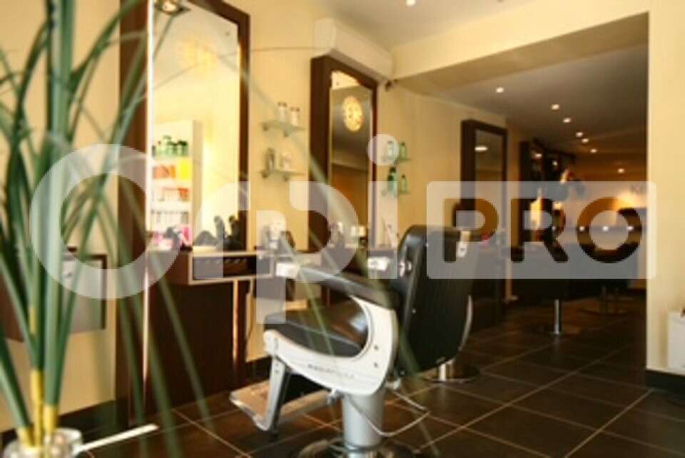 Vend FDC salon de coiffure bel empl à Craponne