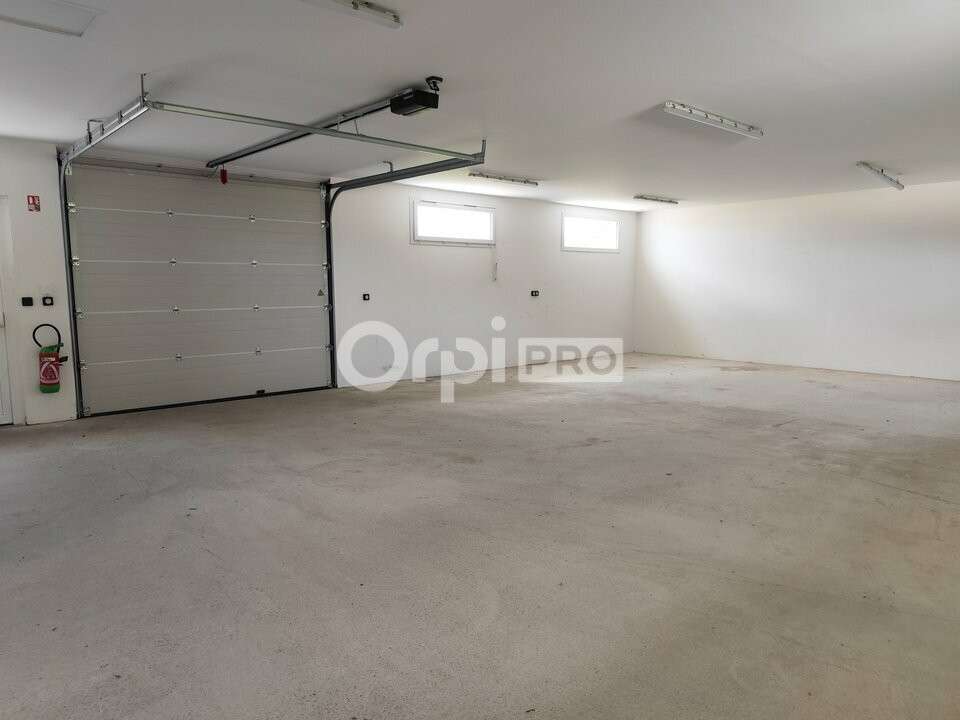 A louer local d'activités + de 155m² Saint Junien