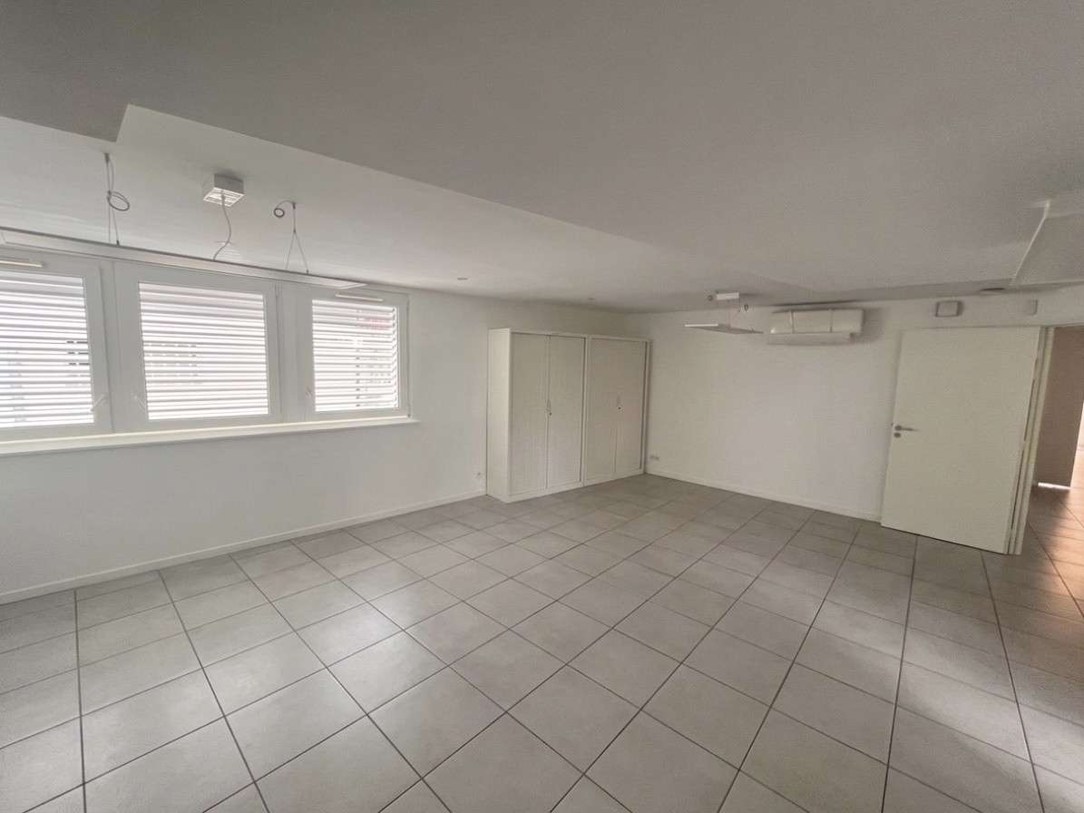 Vente bureaux récents 93m² avec terrasse à Toulon