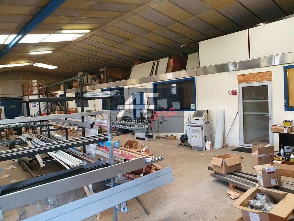 A louer local d'activité 743m² à Drefféac