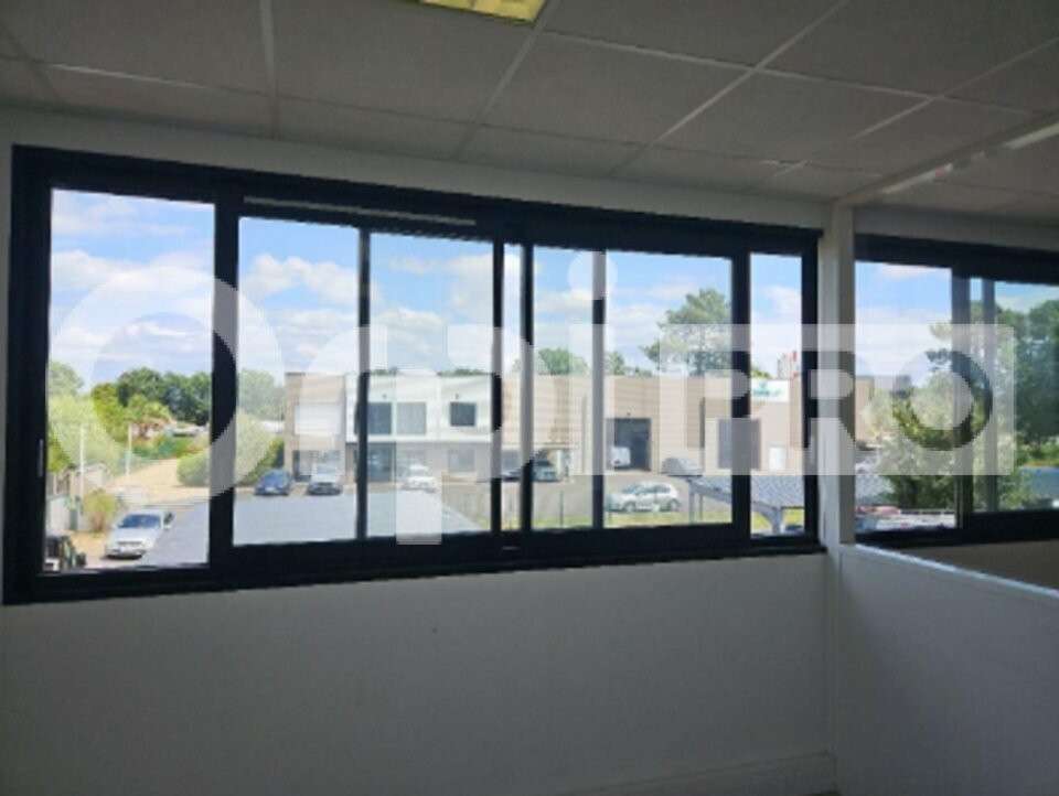 Bureau 79m² à vendre parc Vert Castel à Mérignac
