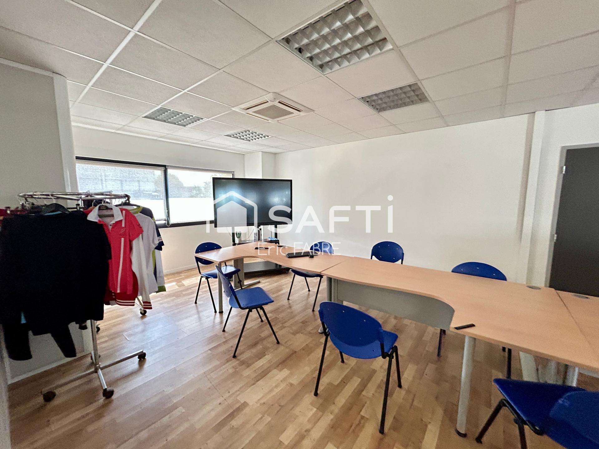 Local commercial 2020m² sur 4122m² à Labruguière 